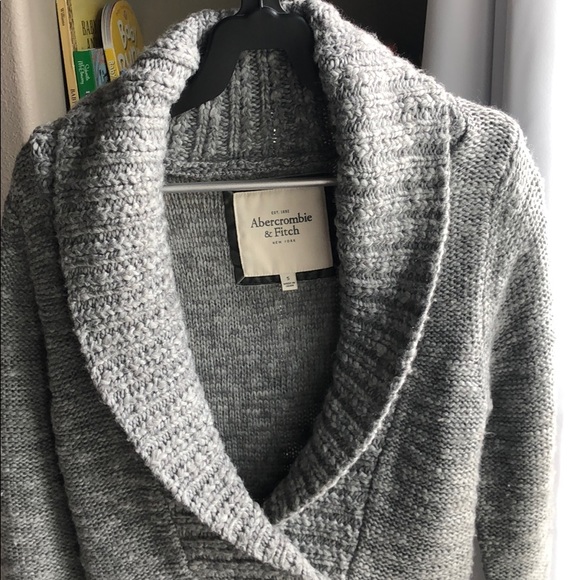 Abercrombie & Fitch gray shawl sweater - Picture 2 of 4